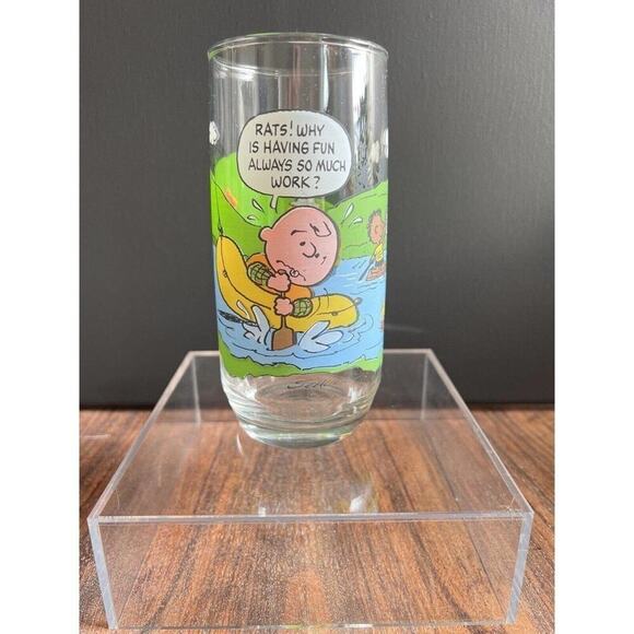 Camp Snoopy Collection Peanuts Charles Schulz McDonald's Glass Tumbler 1983 - Picture 1 of 5